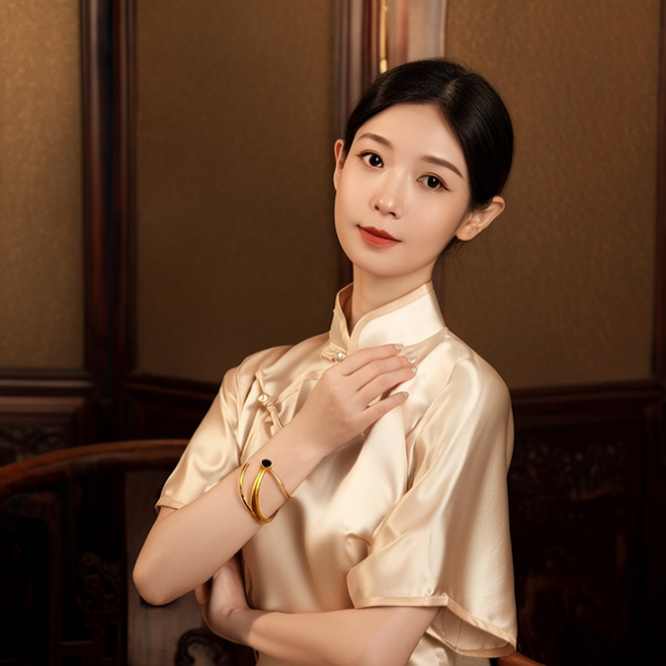 带金手镯图片